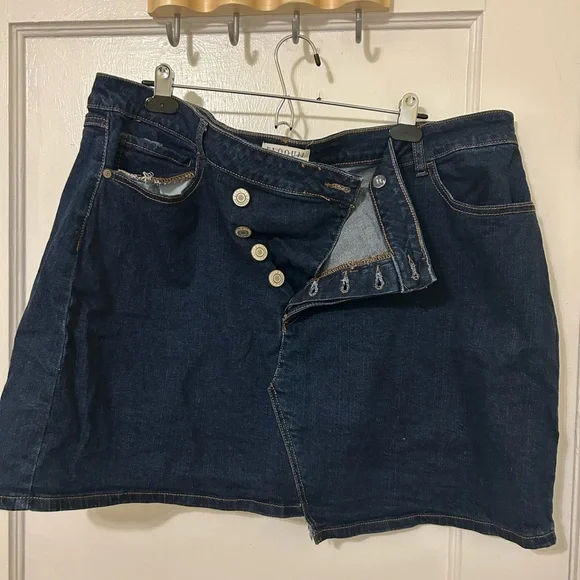Eloquii Classic Blue Denim Mini Skirt - Picture 2 of 5